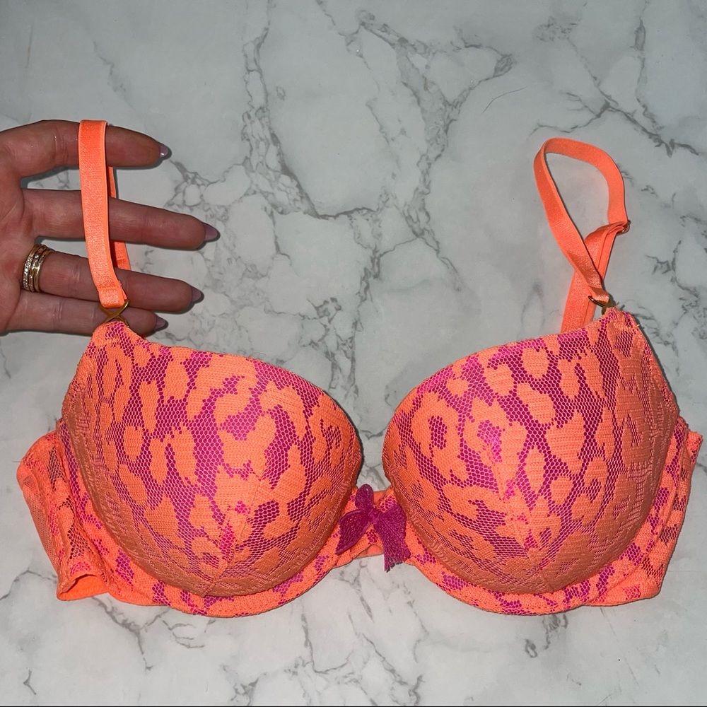 Victoria’s Secret Very Sexy Push Up Bra 34C